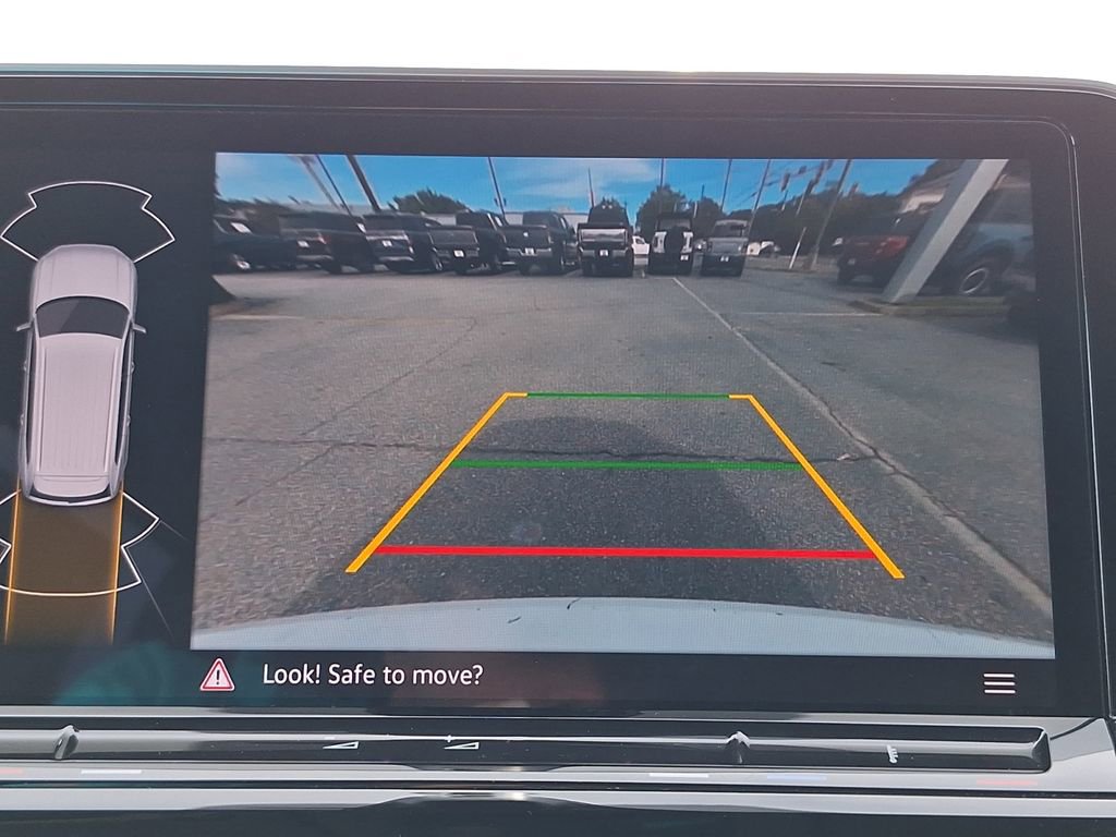 Used 2024 Volkswagen Atlas SE image 15