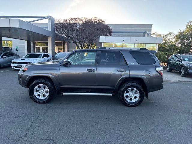 Used 2019 Toyota 4Runner SR5 AWD/4WD image 5