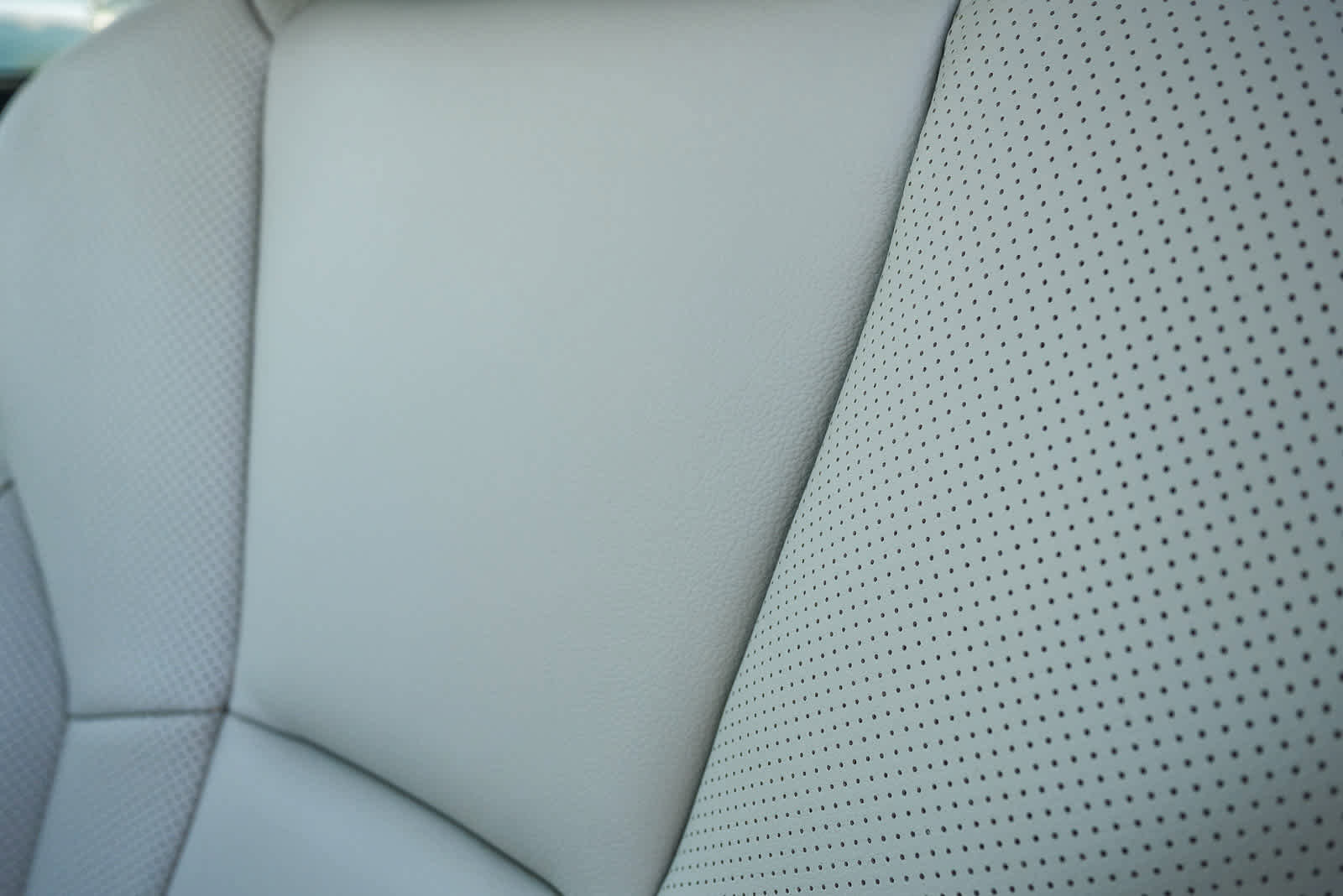 New 2026 Subaru Ascent Limited w/ Popular Package #2 image 22