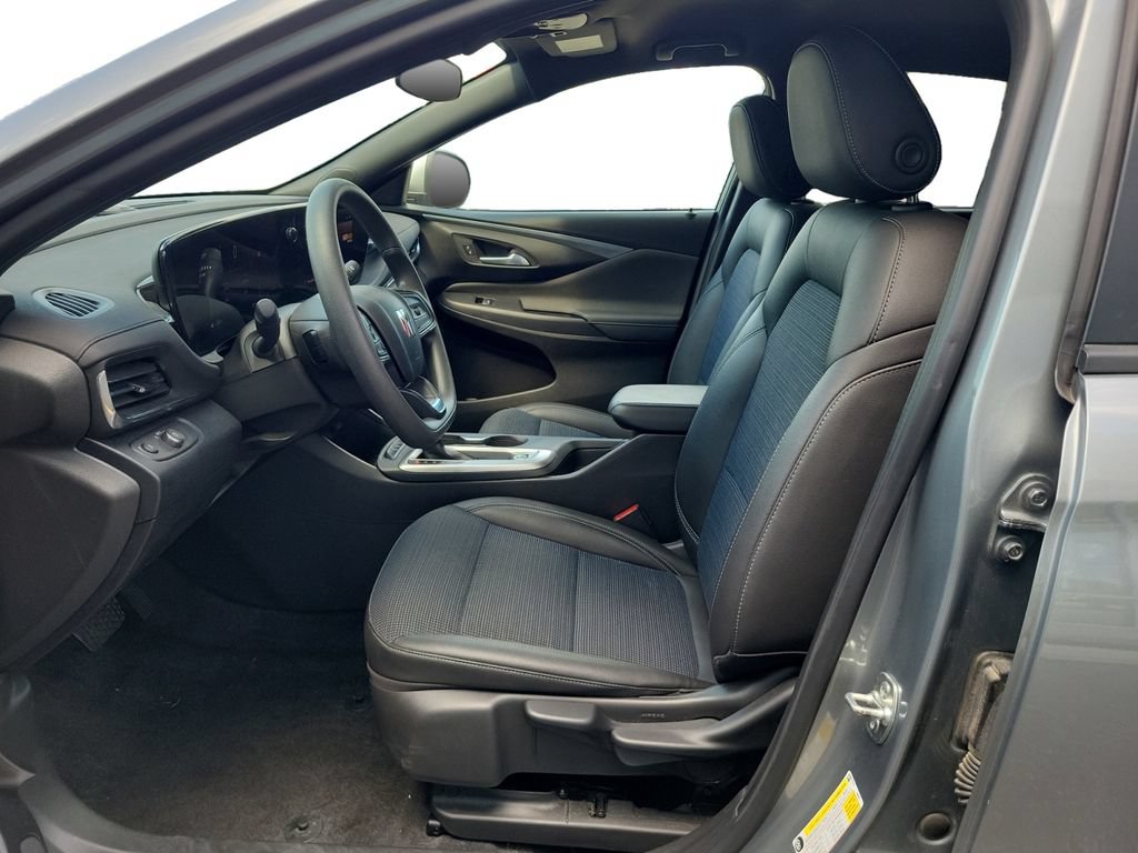 Used 2025 Buick Envista Preferred FWD image 20