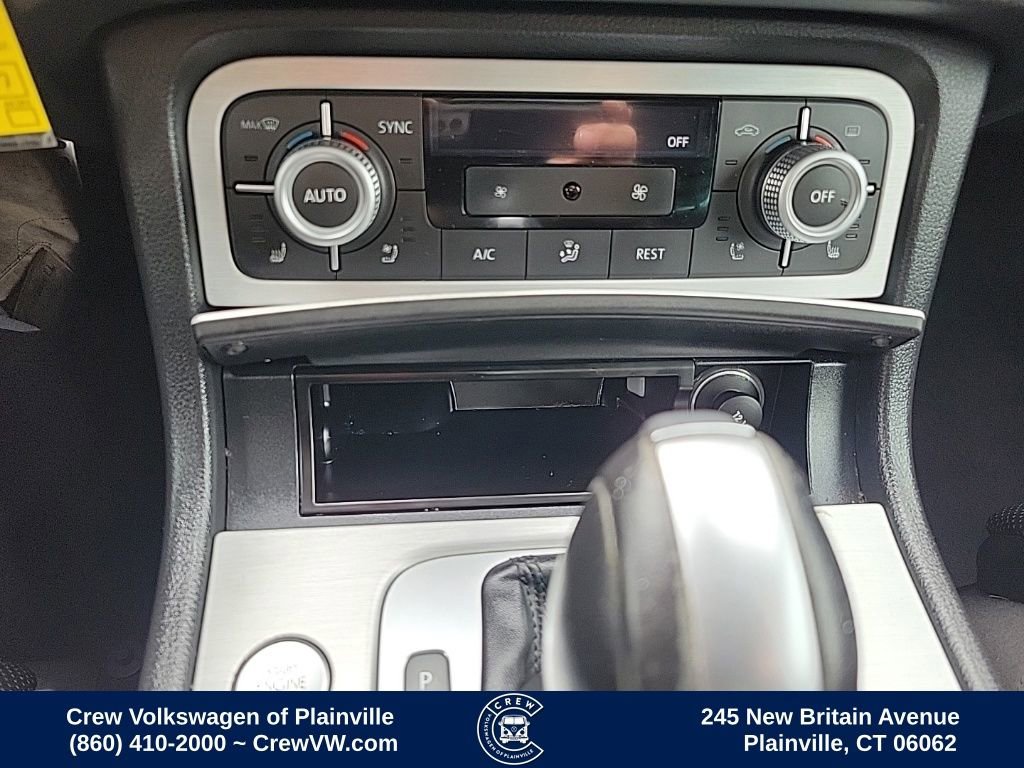 Used 2017 Volkswagen Touareg Wolfsburg Edition AWD/4WD image 8