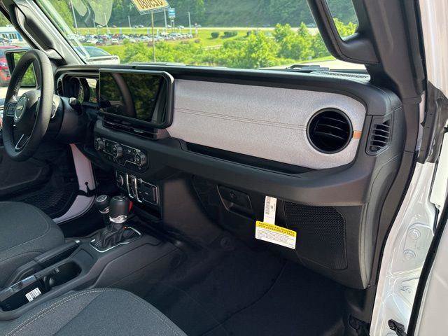 New 2025 Jeep Wrangler Sport S image 34