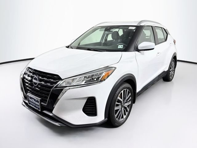 Certified 2023 Nissan Kicks SV FWD image 3