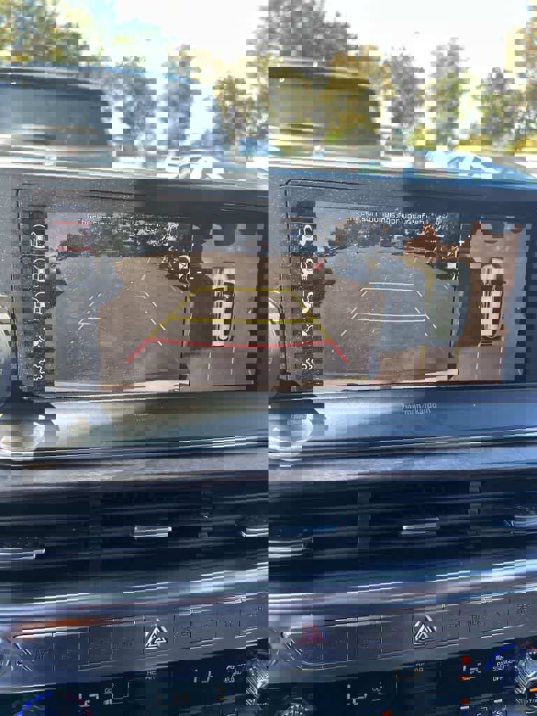 Used 2020 Kia Telluride SX w/ Towing Package image 12