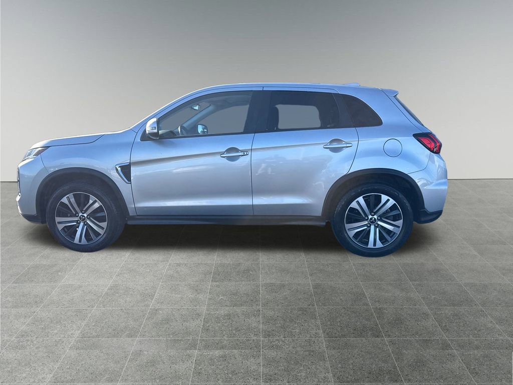 Used 2021 Mitsubishi Outlander Sport SE image 2