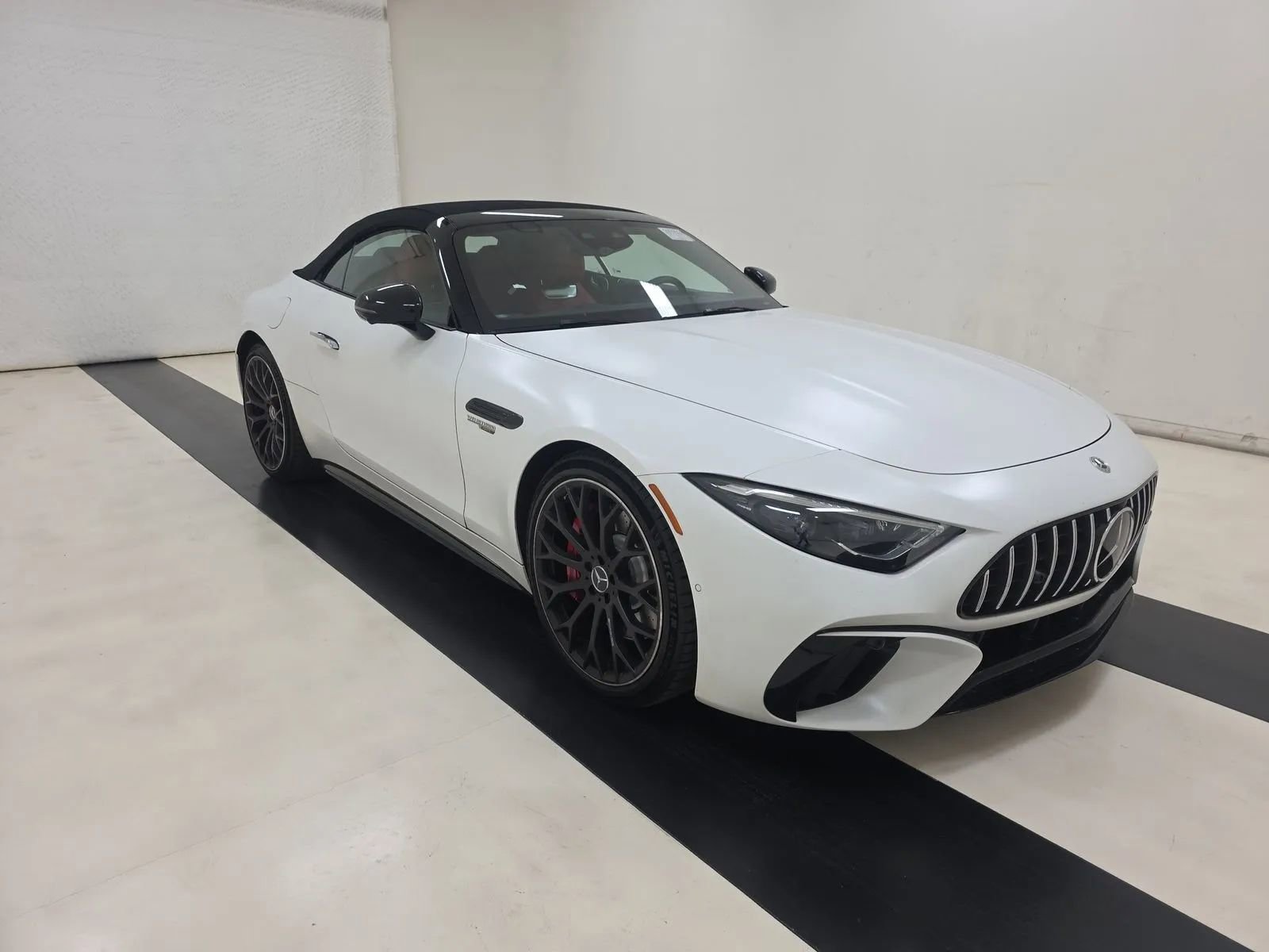 Used 2022 Mercedes-Benz SL 55 AMG 4MATIC image 9