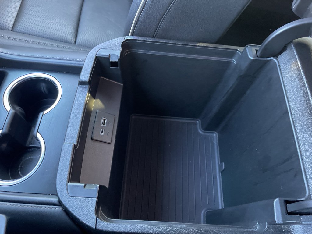 Used 2023 GMC Yukon SLT image 38