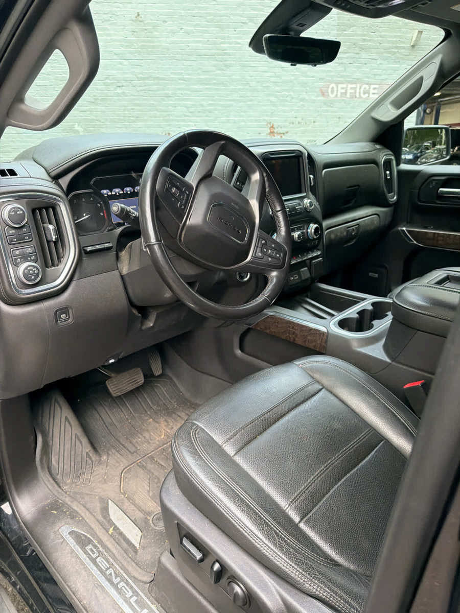 Used 2020 GMC Sierra 1500 Denali w/ Denali Ultimate Package AWD/4WD image 4