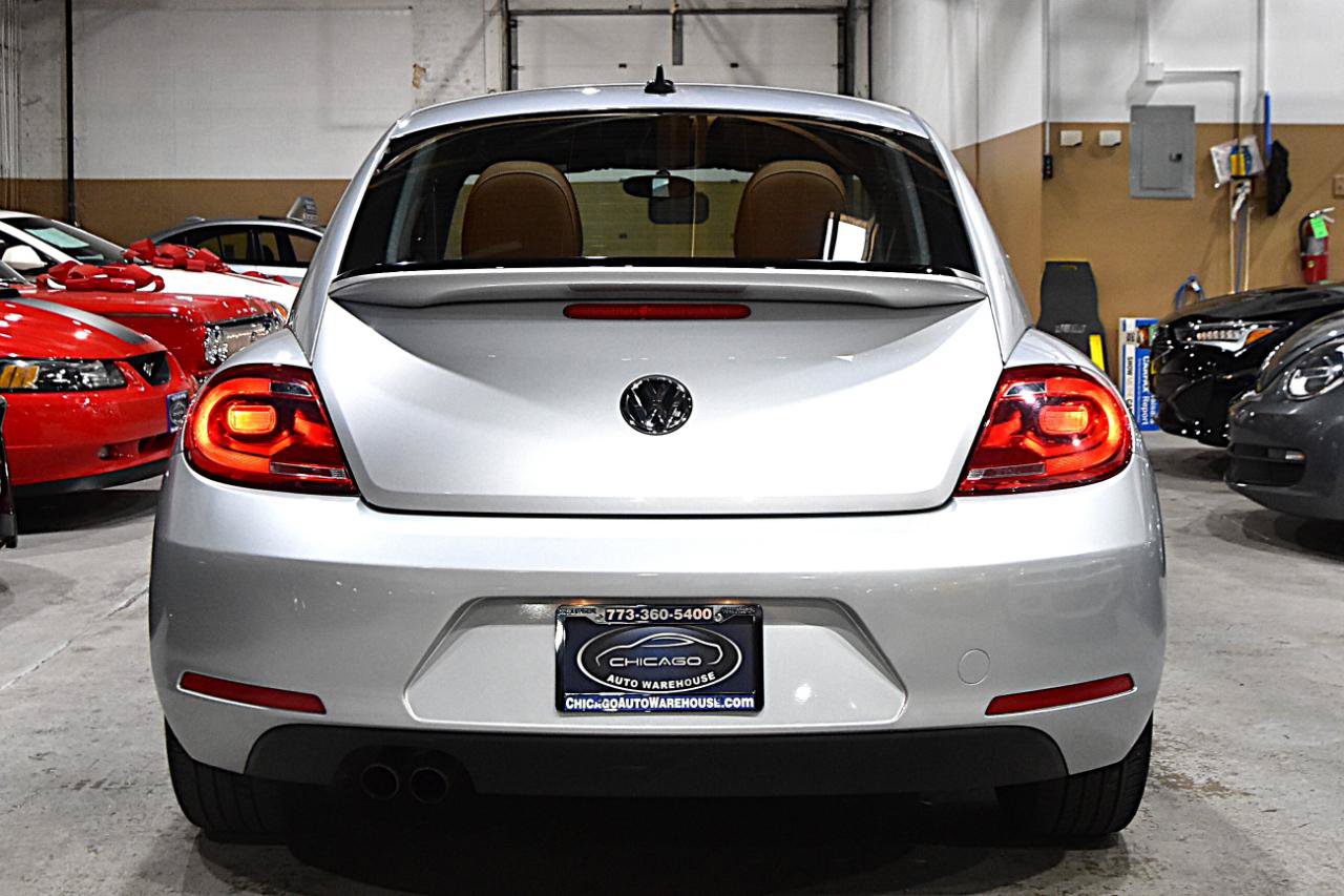 Used 2015 Volkswagen Beetle 1.8T Classic FWD image 5