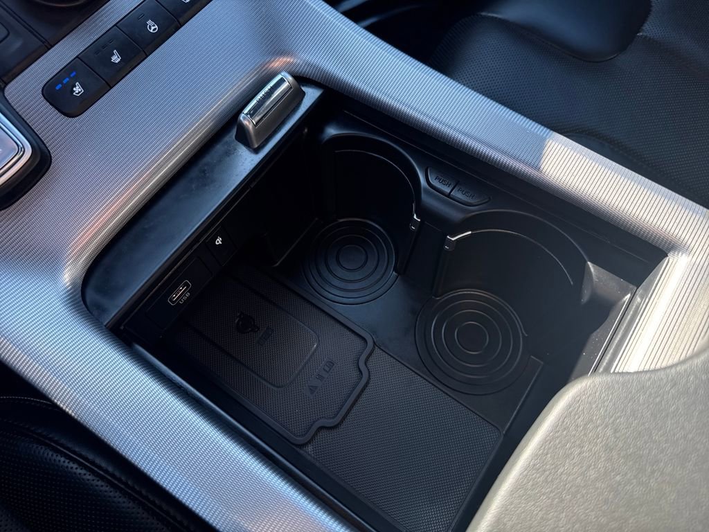 Used 2023 Hyundai Palisade Calligraphy image 32