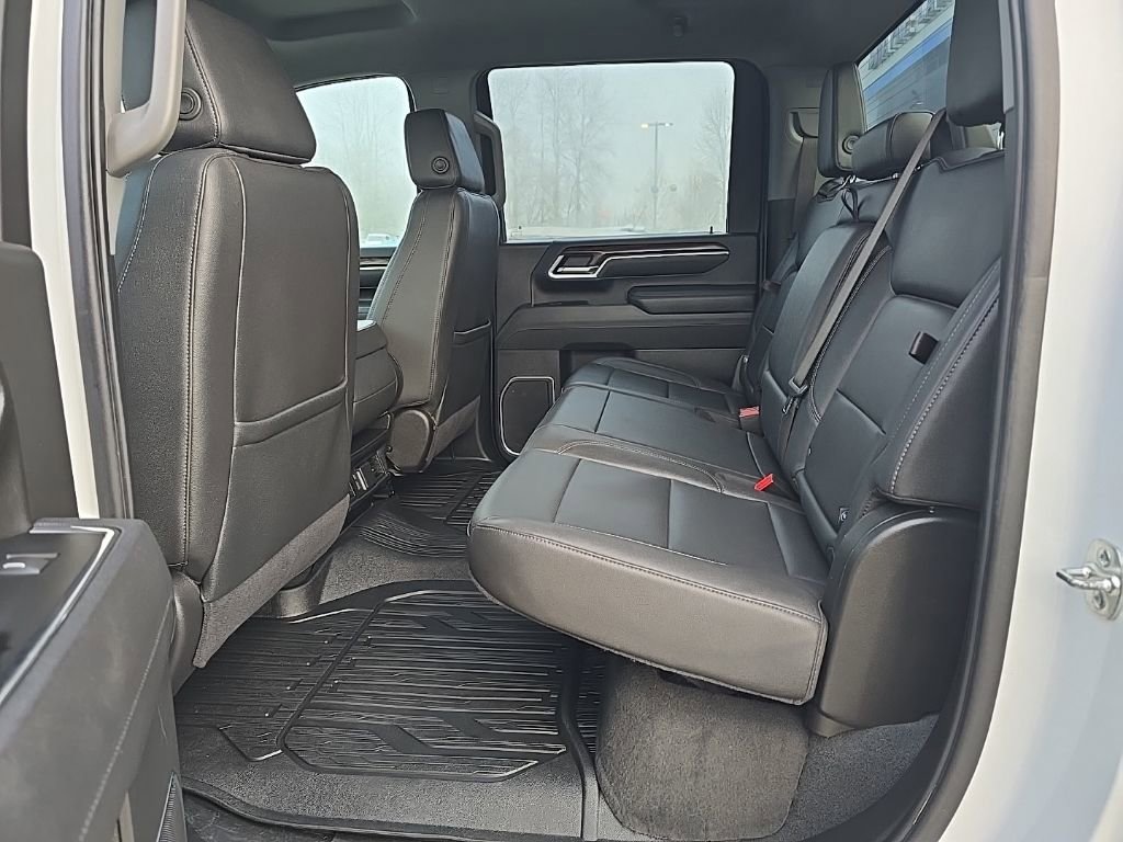 Used 2025 GMC Sierra 3500 SLT w/ X31 Off-Road Package image 27