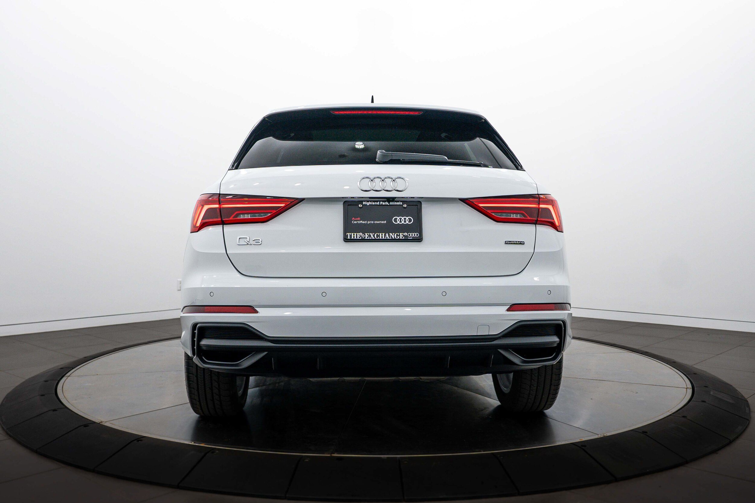 Certified 2024 Audi Q3 2.0T Premium Plus w/ Premium Plus Package AWD/4WD image 20