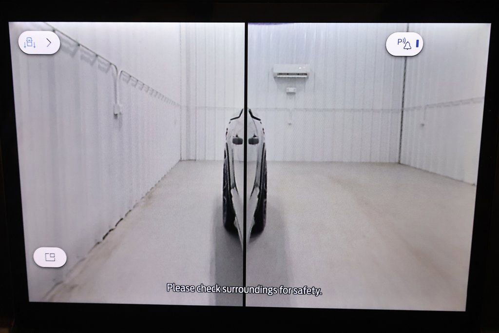 Used 2025 Ford F150 Lariat w/ Equipment Group 502A High image 32