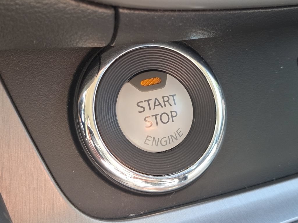 Used 2020 Nissan Murano S AWD/4WD image 6