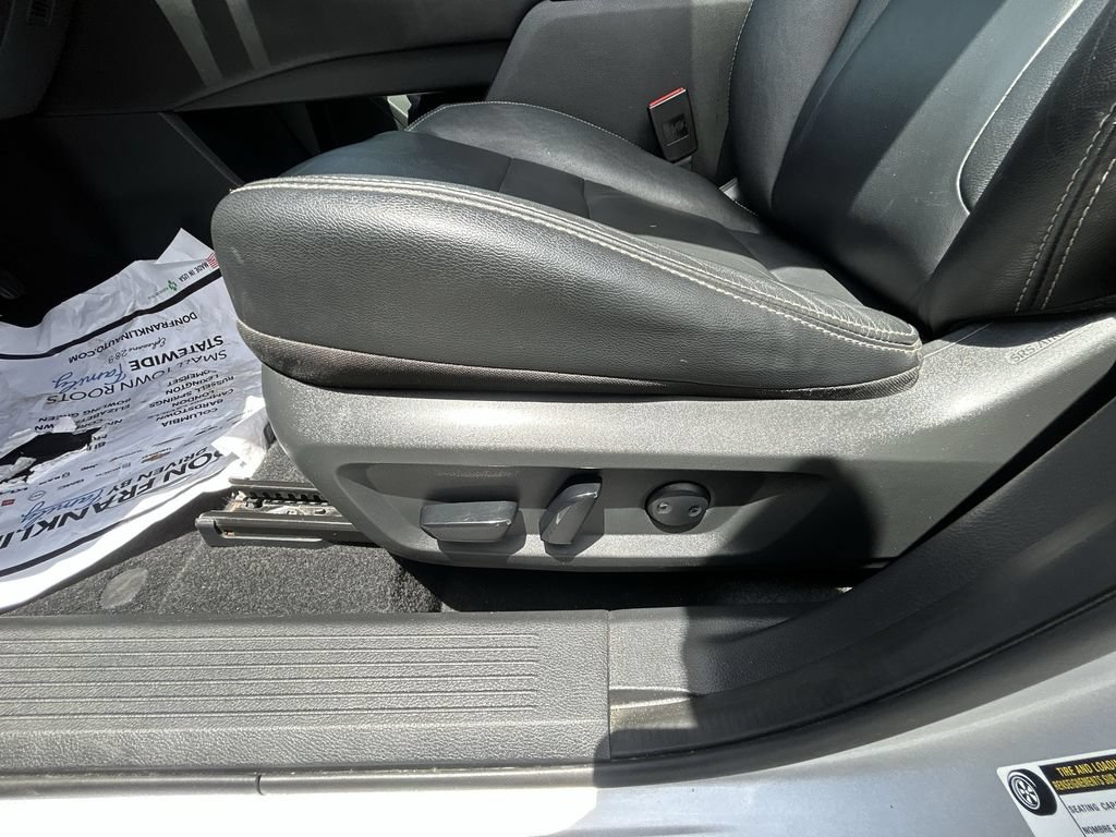 Used 2021 Nissan Rogue SL FWD image 18