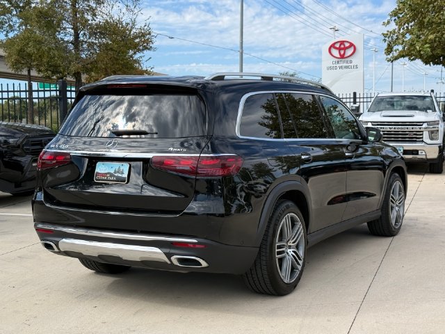 Used 2025 Mercedes-Benz GLS 450 4MATIC image 4