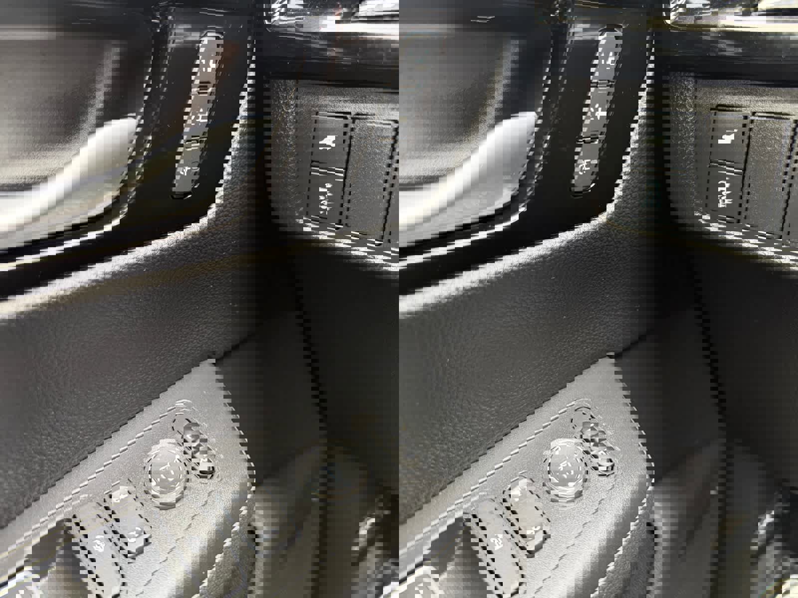 Used 2023 Honda CR-V Sport Touring image 26