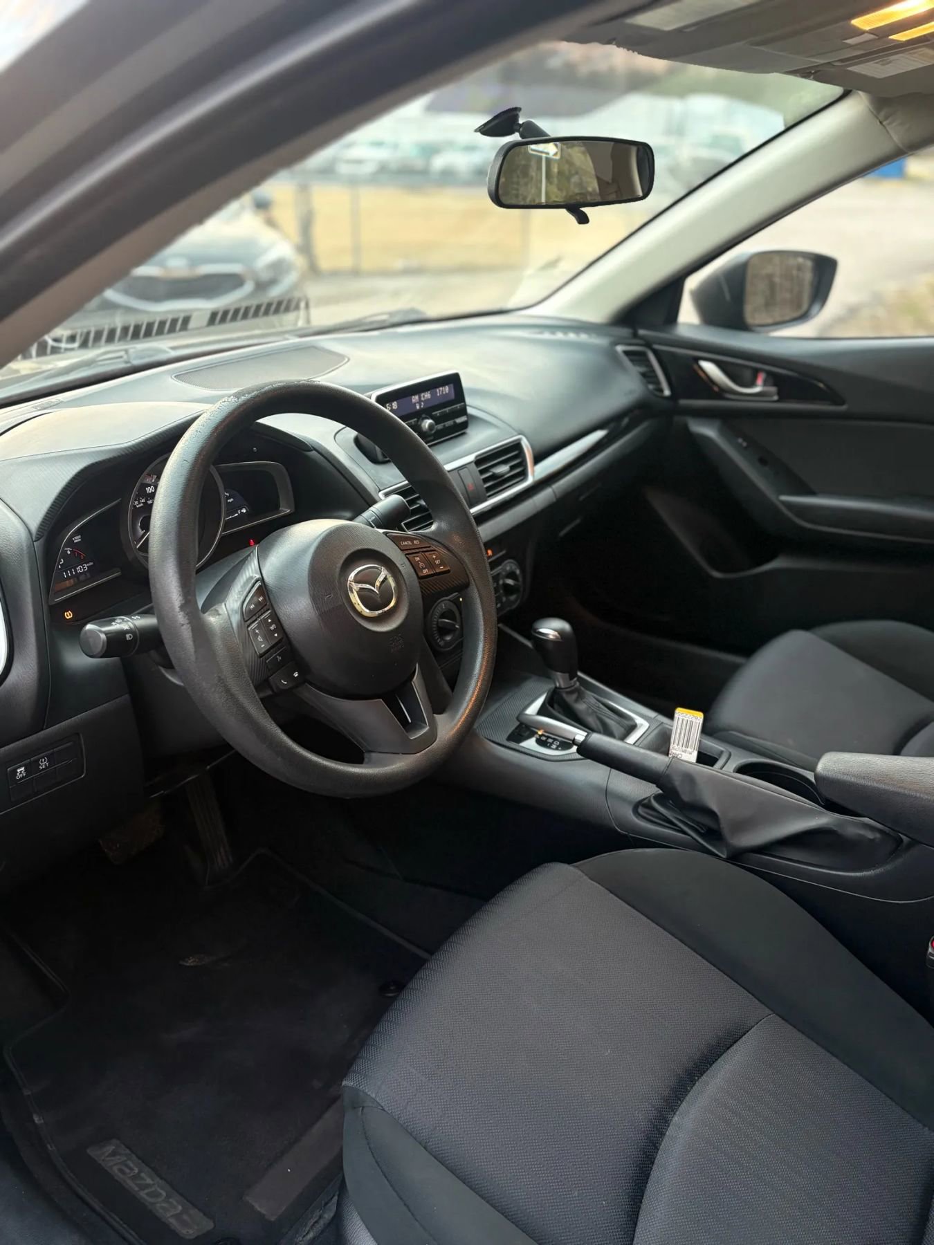 Used 2014 MAZDA MAZDA3 i Sport image 34