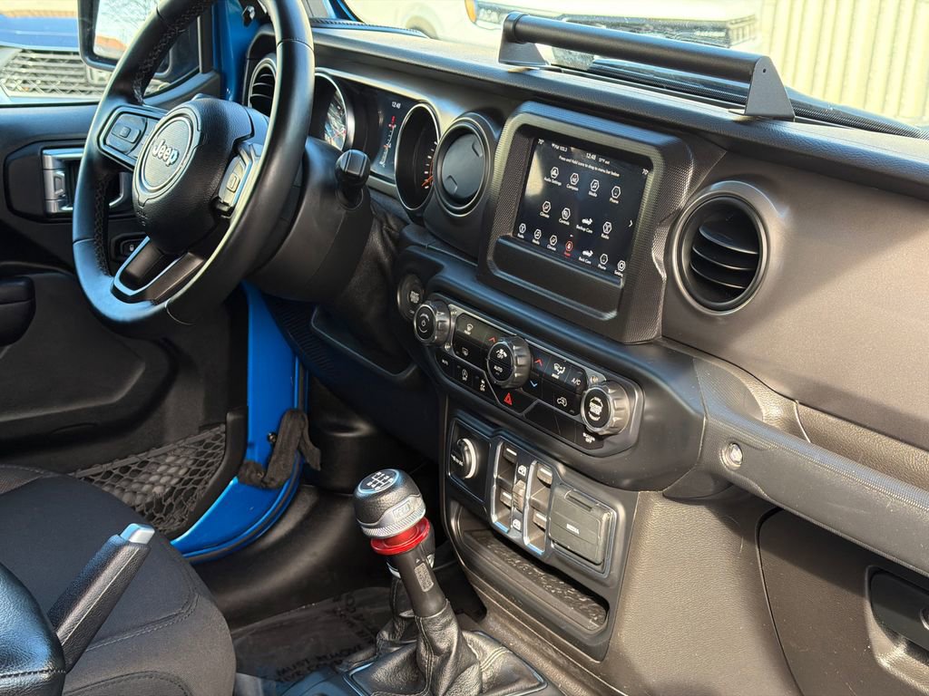 Used 2021 Jeep Gladiator Sport image 10