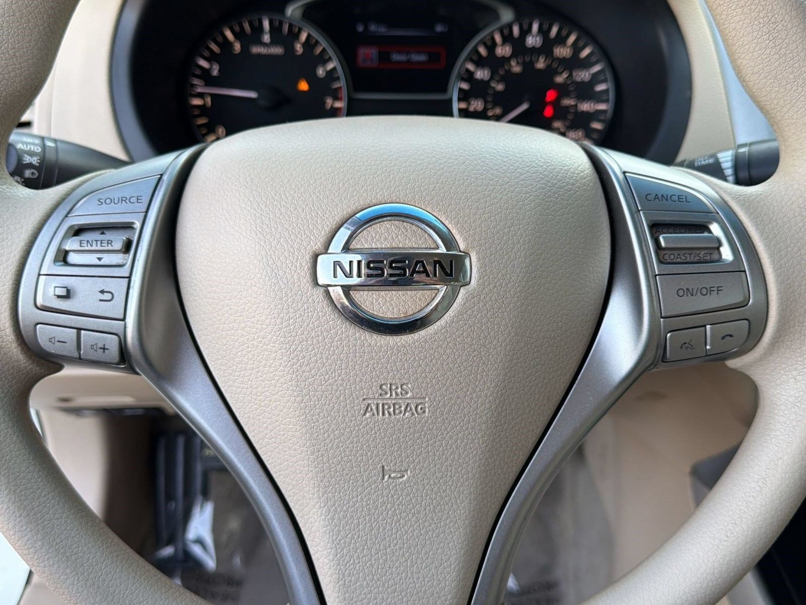 Used 2014 Nissan Altima FWD image 22