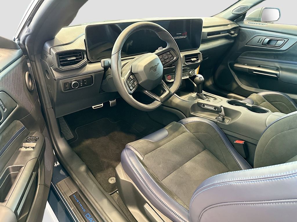New 2025 Ford Mustang Dark Horse image 5