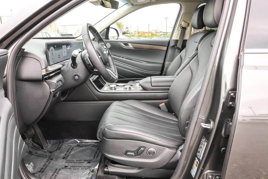 Used 2025 Genesis GV80 2.5T Select image 6
