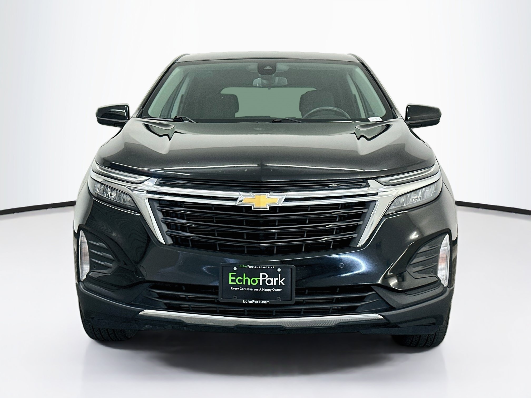 Used 2024 Chevrolet Equinox LT AWD/4WD image 2
