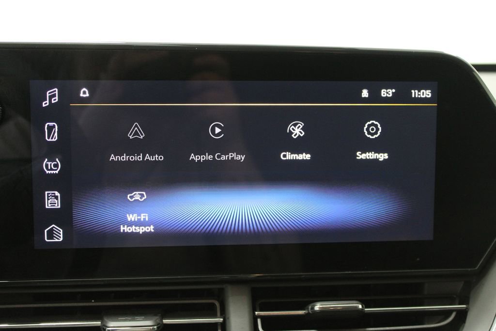 Used 2025 Chevrolet Trax LT image 40