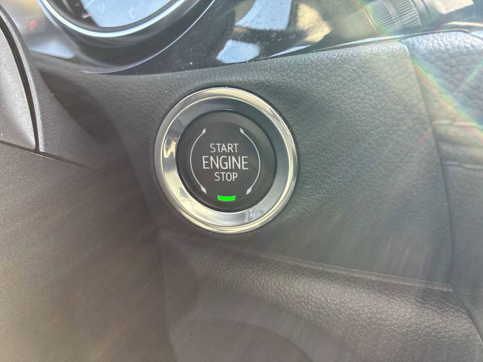 Used 2023 Buick Encore GX Select w/ Sport Touring Package image 16