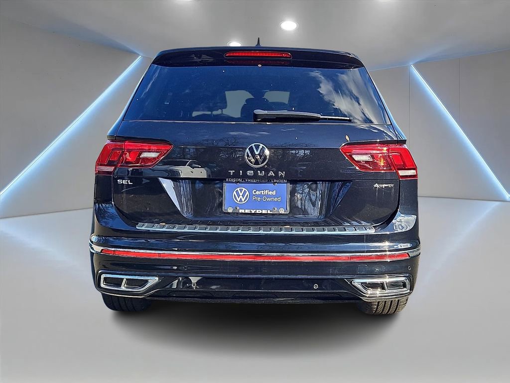 Used 2022 Volkswagen Tiguan SEL R-Line image 6