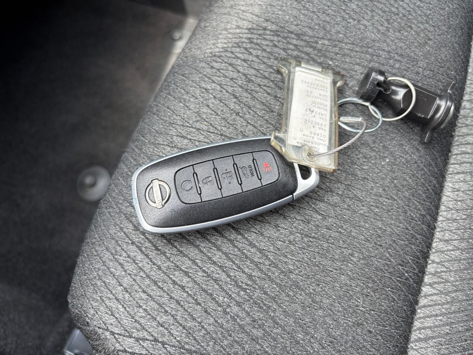 Used 2025 Nissan Rogue SV AWD/4WD image 20