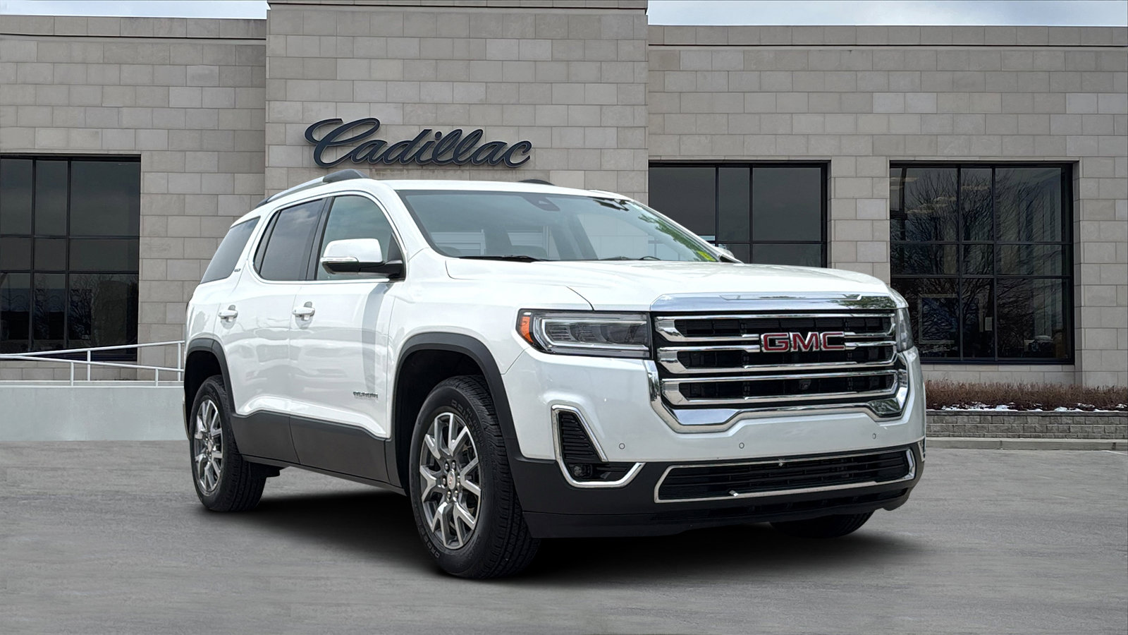 Used 2021 GMC Acadia SLT w/ Premium Package FWD image 1