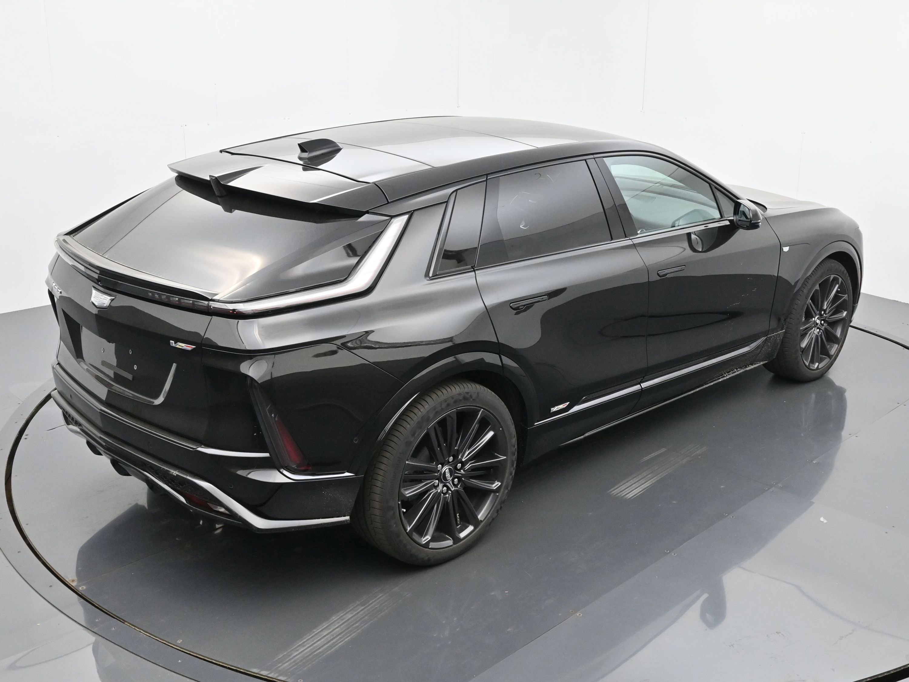 New 2026 Cadillac Lyriq V image 27