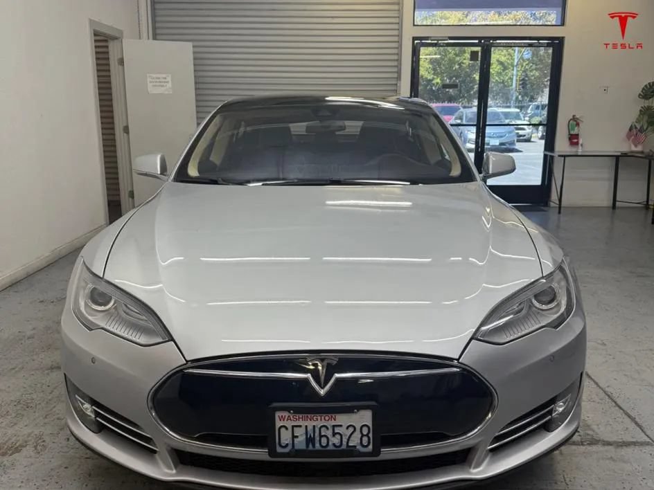 Used 2014 Tesla Model S P85D AWD/4WD image 2