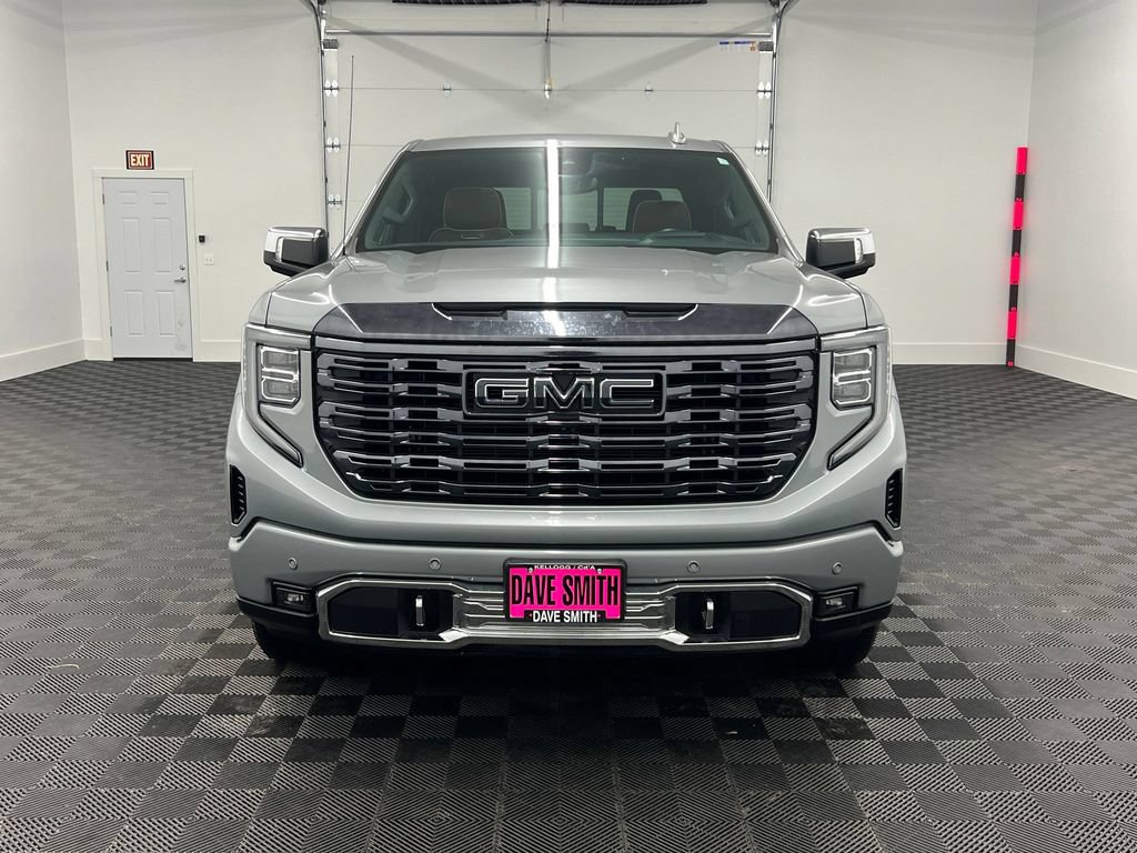 Used 2024 GMC Sierra 1500 Denali Ultimate AWD/4WD image 5