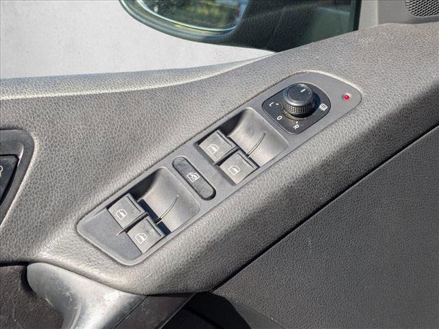 Used 2016 Volkswagen Tiguan S image 13