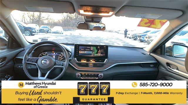 Used 2023 Nissan Altima 2.5 SV w/ SV Premium Package image 23