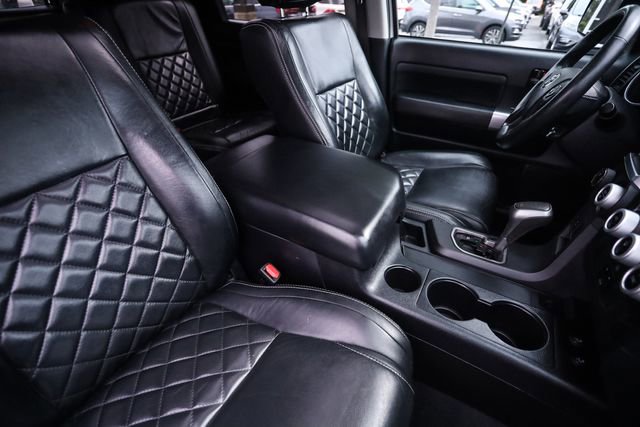 Used 2022 Toyota Sequoia TRD Sport AWD/4WD image 46