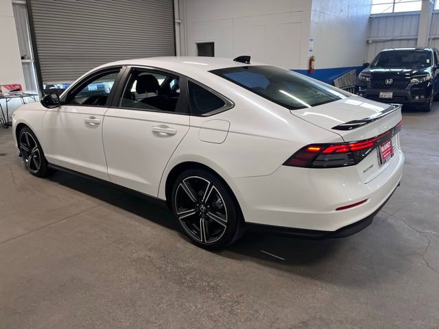 Used 2025 Honda Accord Sport image 5