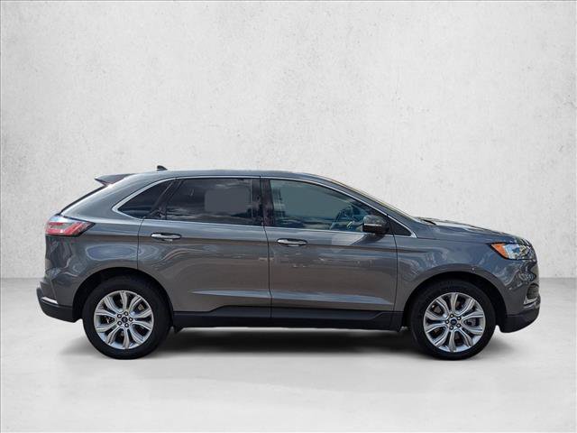 Used 2022 Ford Edge Titanium w/ Equipment Group 301A AWD/4WD image 4
