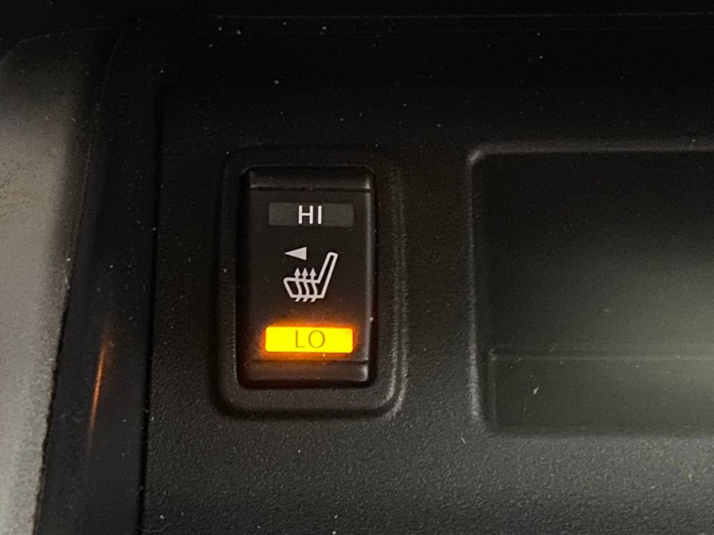 Used 2019 Nissan Titan SV w/ SV Convenience Package AWD/4WD image 27