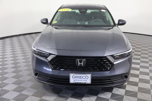 Used 2023 Honda Accord EX image 3