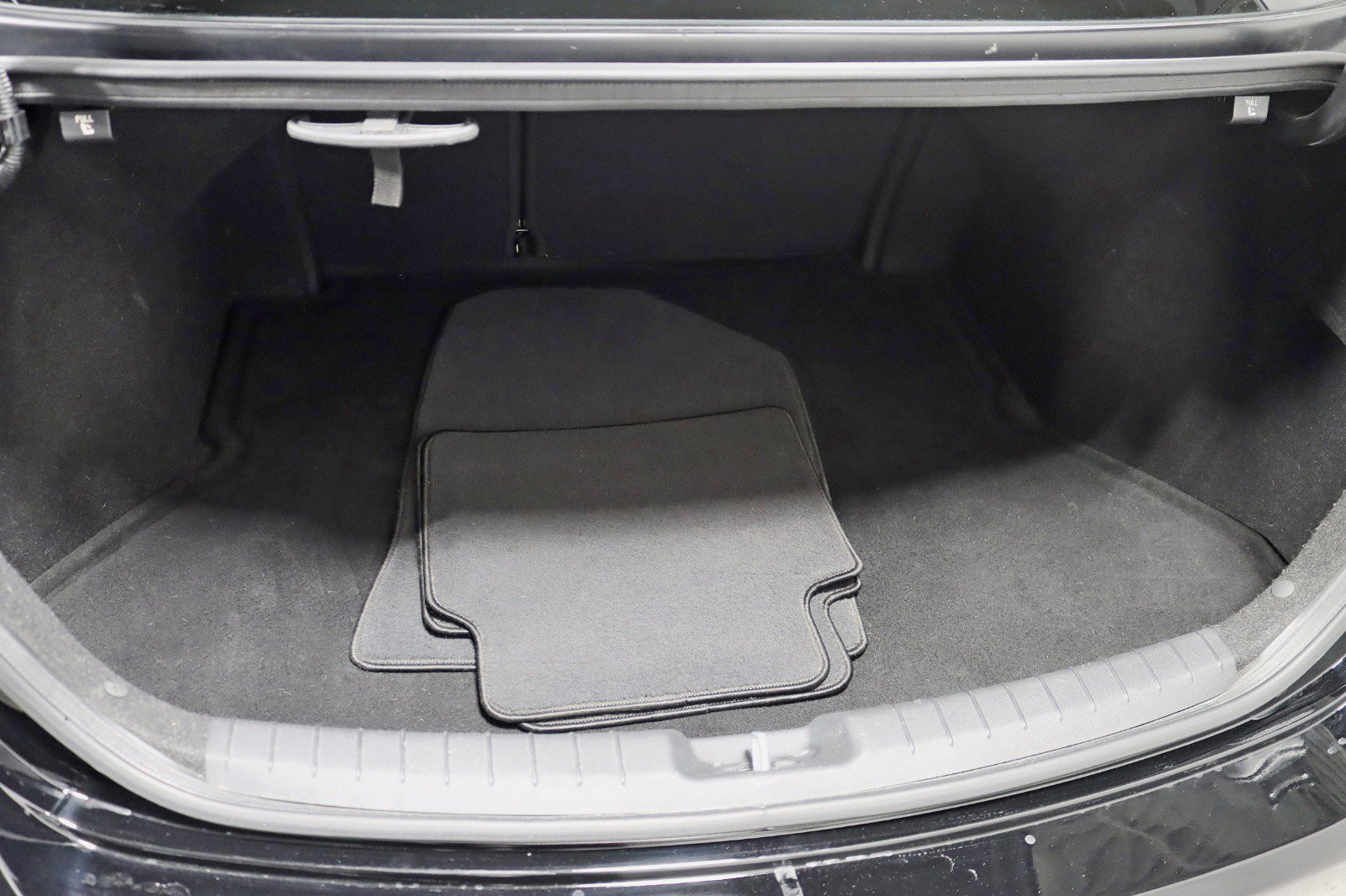 Used 2018 Hyundai Elantra Limited w/ Cargo Package FWD image 32