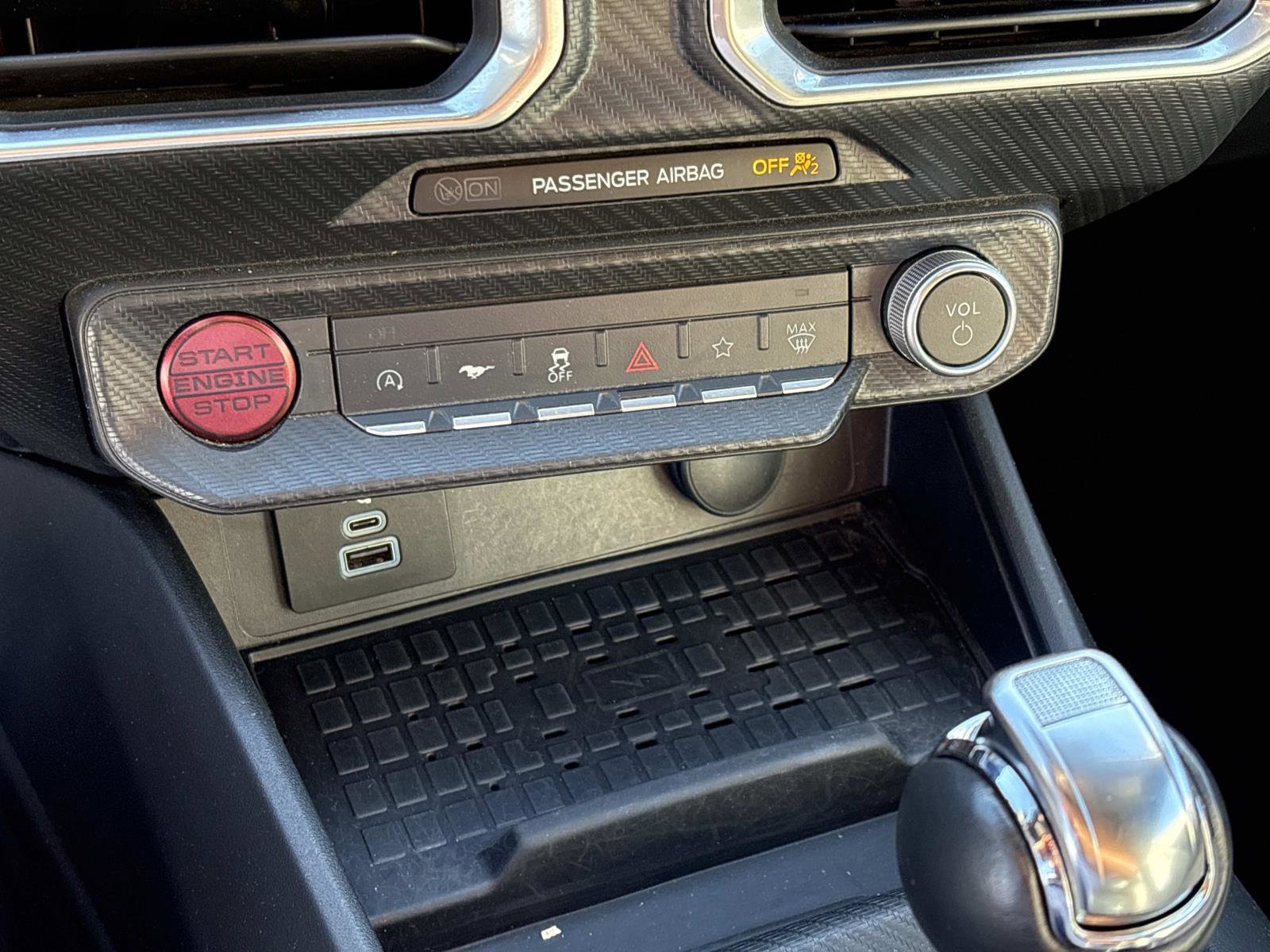 Used 2024 Ford Mustang Premium image 19