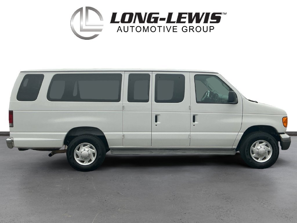 Used 2006 Ford E-350 and Econoline 350 Extended Wagon Super Duty RWD image 8