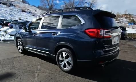 Used 2024 Subaru Ascent Premium w/ Convenience Package image 4