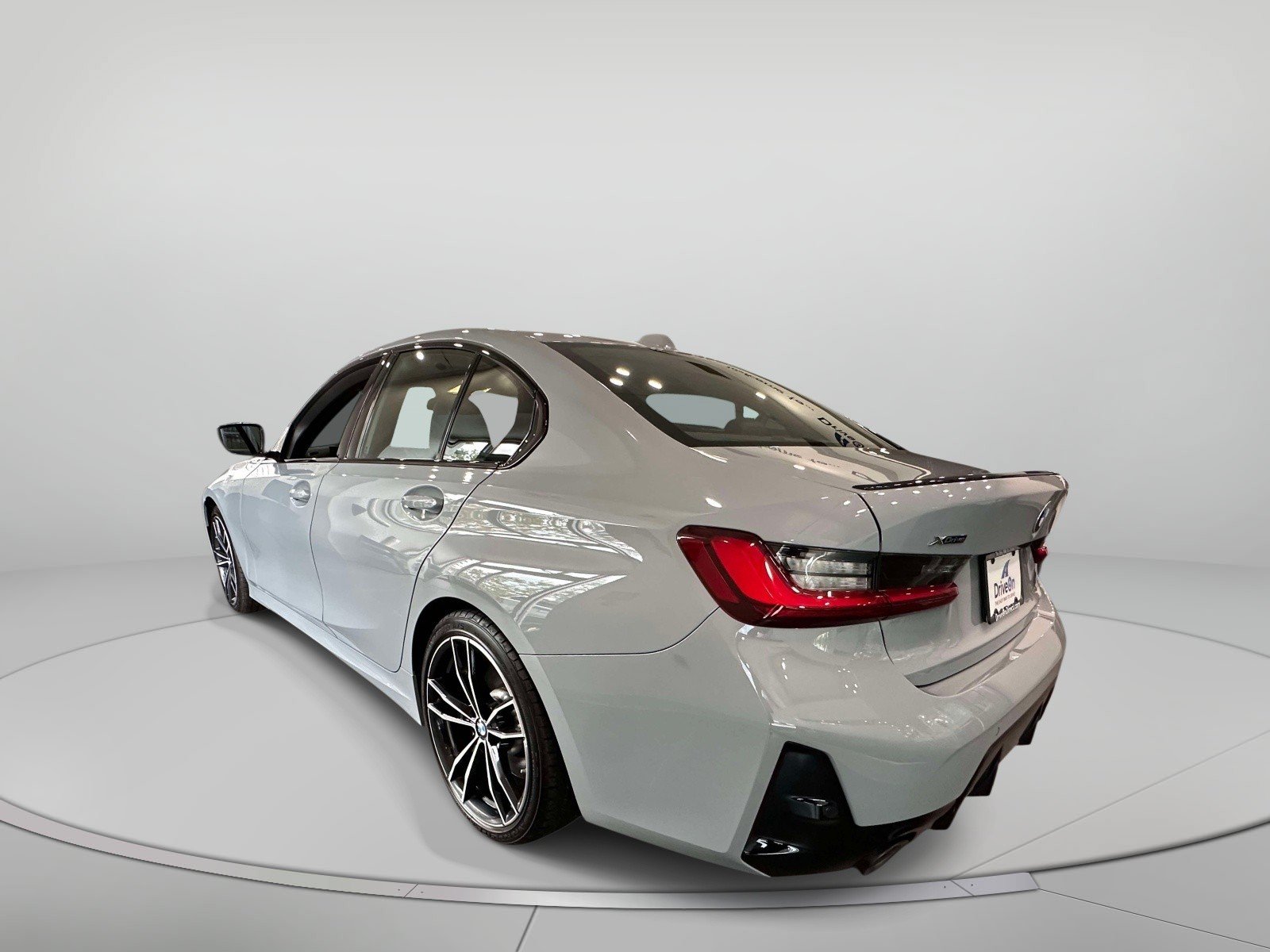 Used 2023 BMW 330i xDrive Sedan w/ M Sport Package AWD/4WD image 2