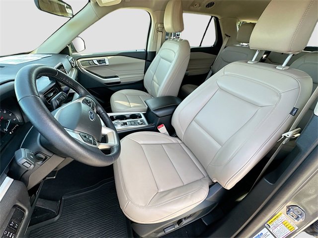 Used 2023 Ford Explorer XLT w/ Equipment Group 202A image 20