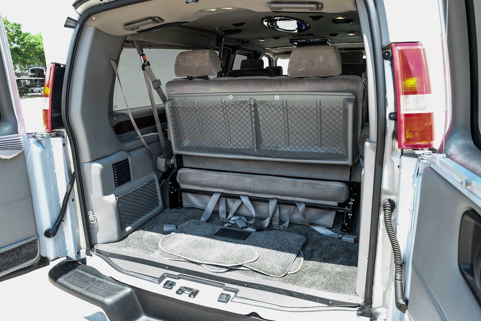 Used 2012 GMC Savana 1500 RWD image 51