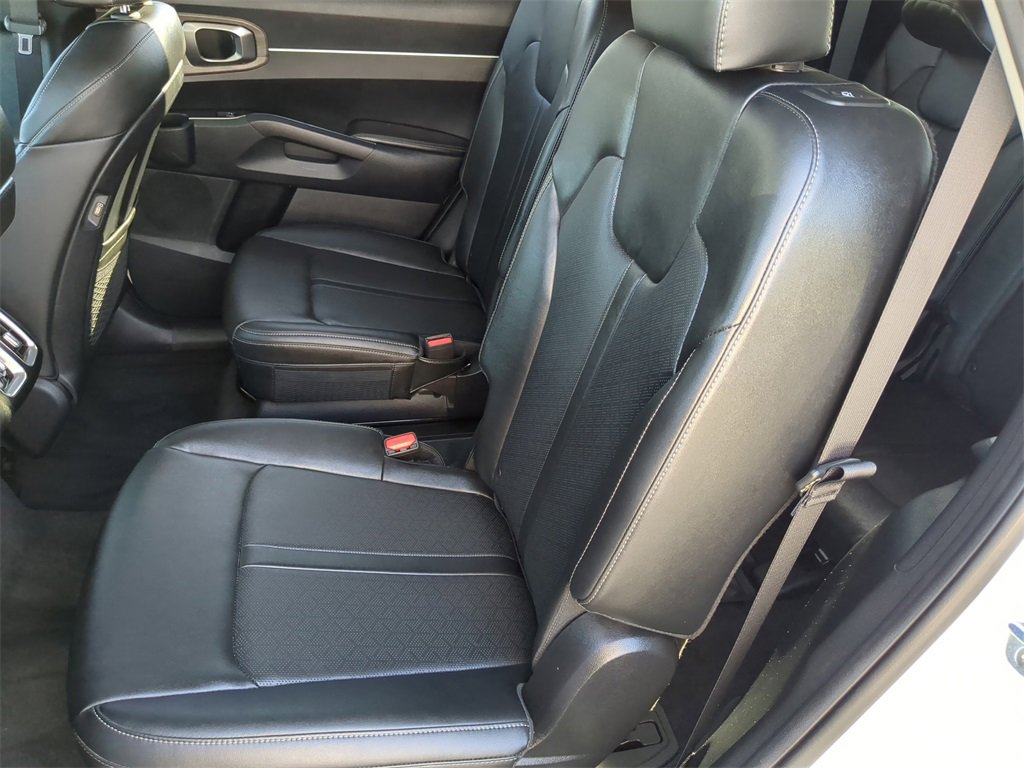 Used 2022 Kia Sorento X-Line EX image 16